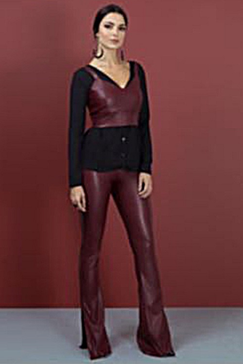 Calça Flare Couro Fendas Marsala