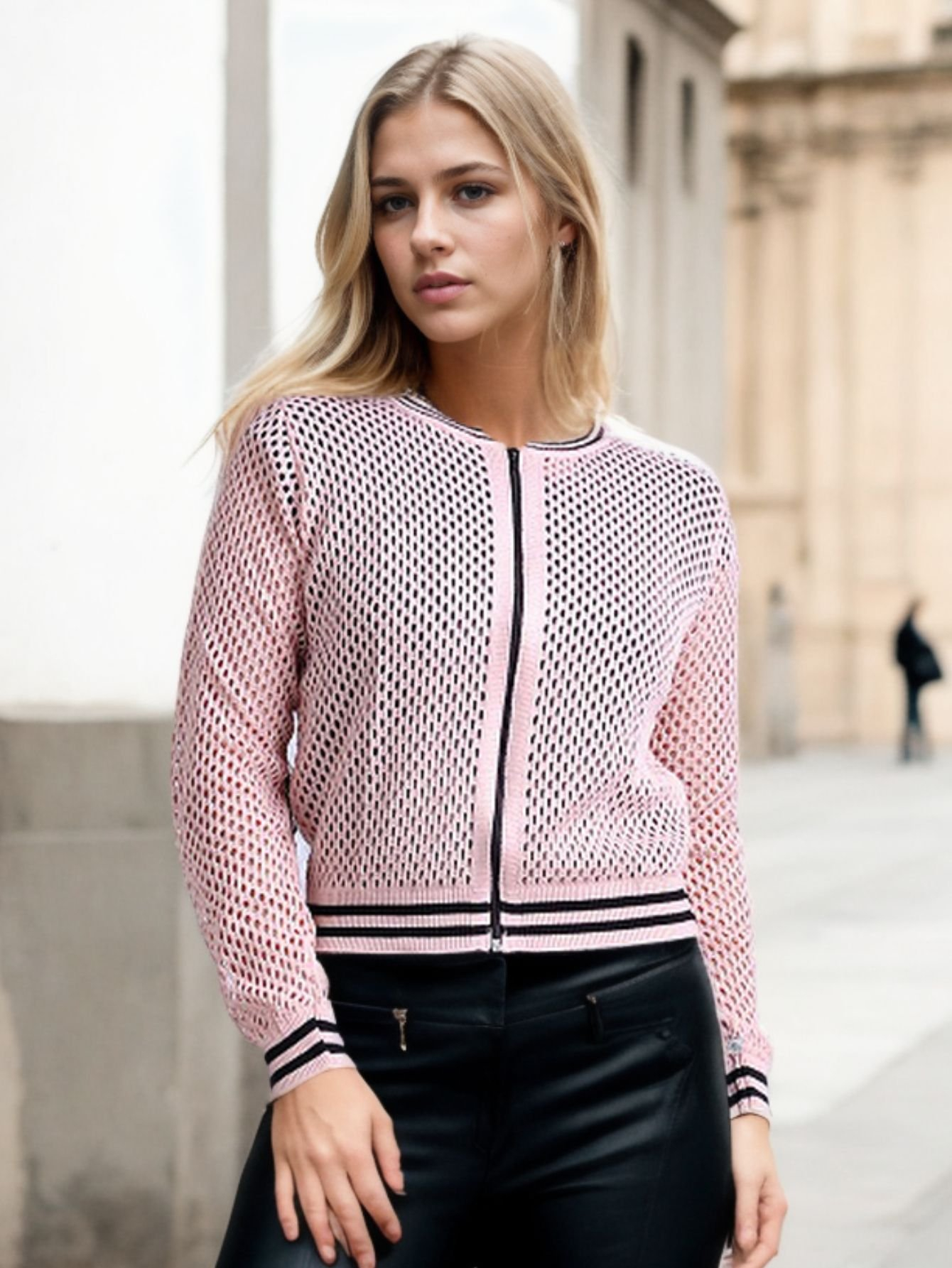 Jaqueta Feminina Bomber Vazada Moda Blogueira Tendência