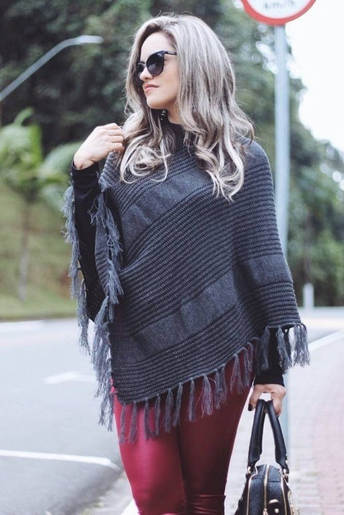 Poncho Tricot Preto Franjas