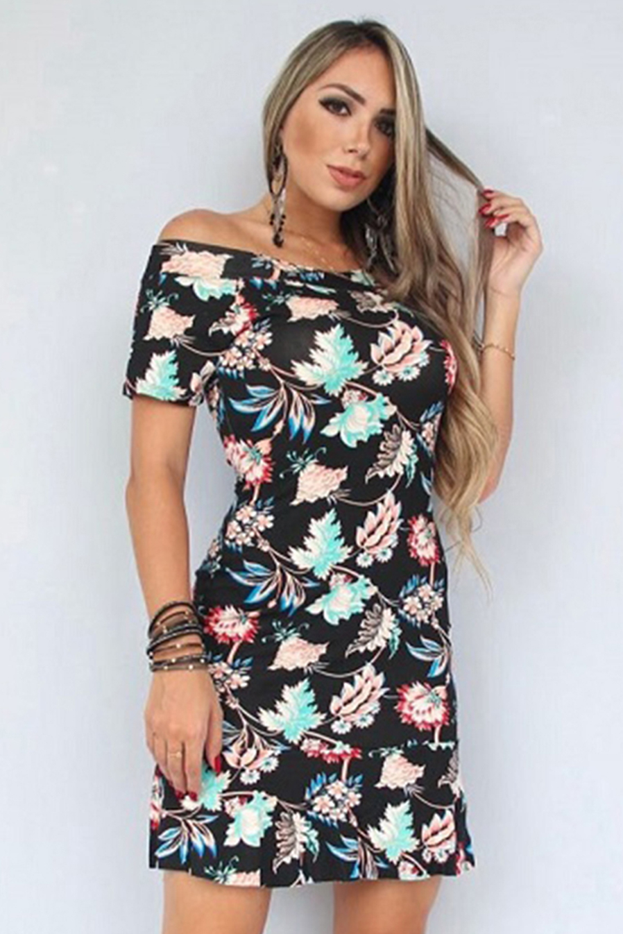 Vestido Curto Viscolycra Babado Mangas Curtas Floral Preto