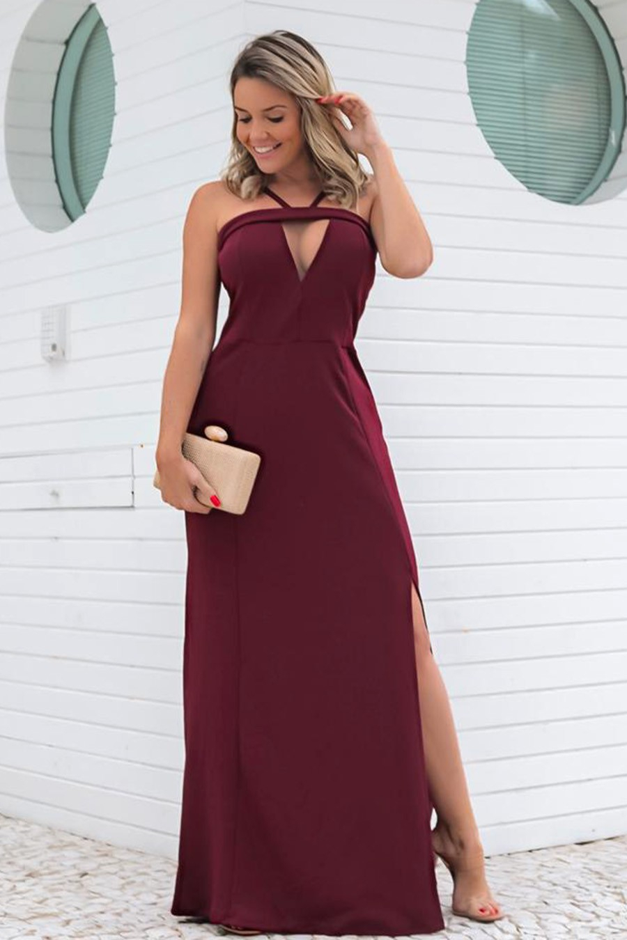 Vestido marsala sale com fenda