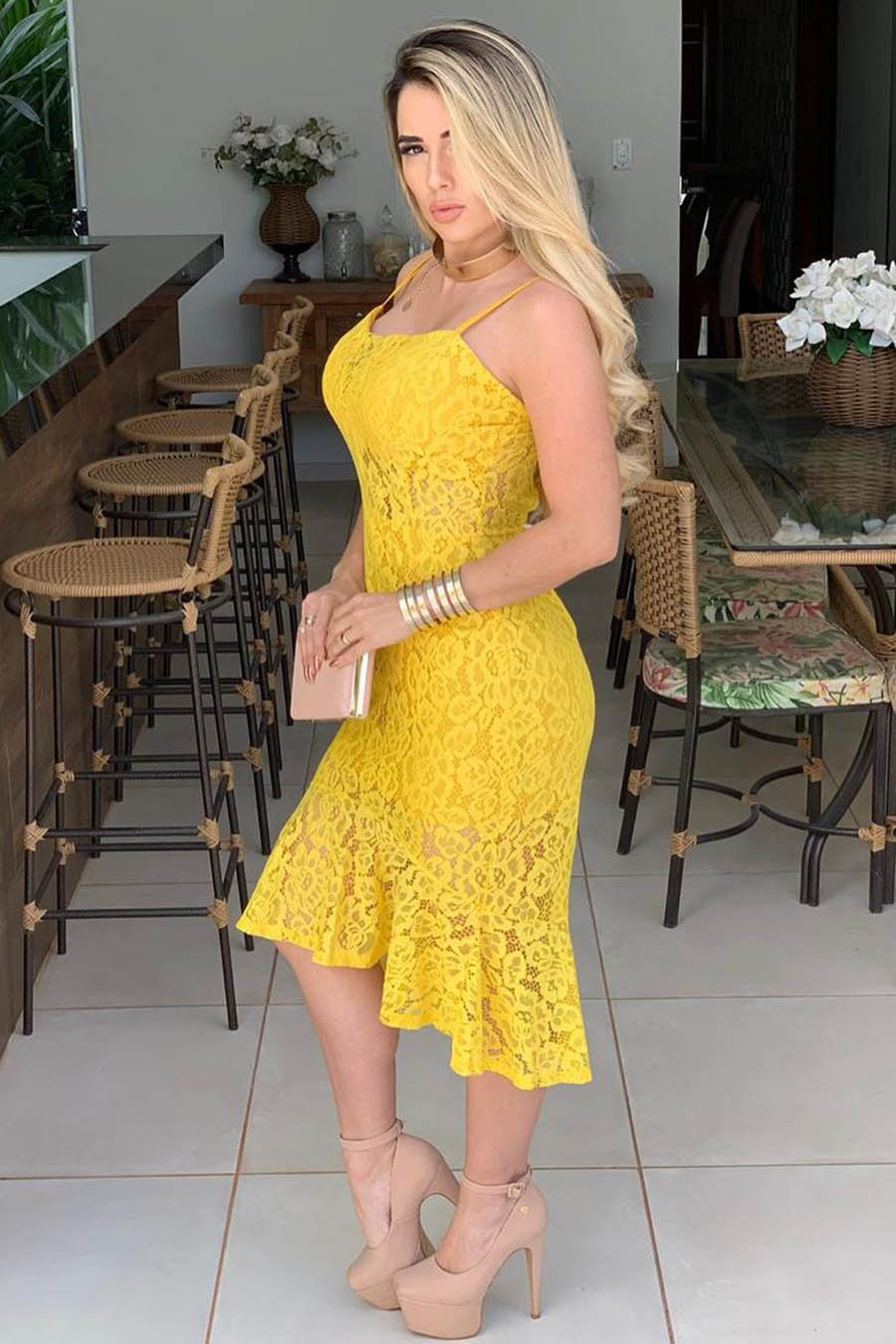 Vestido renda amarelo hotsell curto